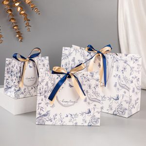 Wholesale custom paper bags with a bow